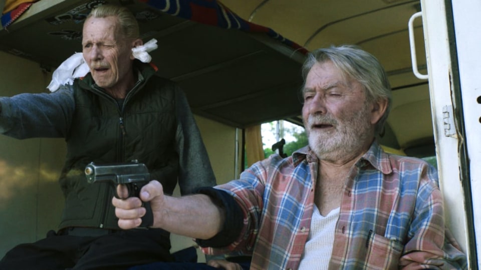 Jiří Schmitzer a Ladislav Mrkvička ve filmu Staříci